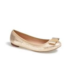 Kate Spade Tuck Ballet Flat in Gold Size 8
